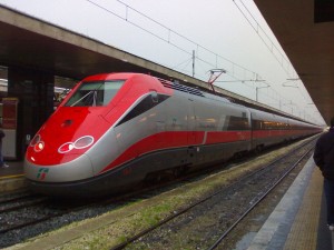 Freccia Rossa, Schnellzugverbindung zwischen Rom und Neapel